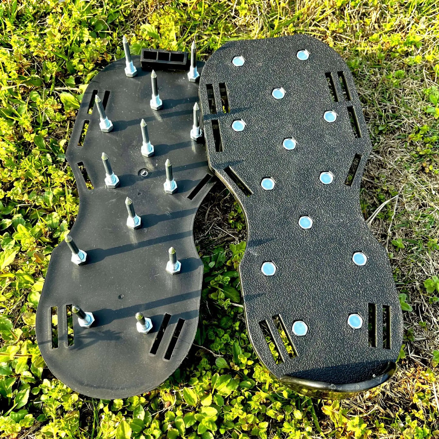 Garden Aeration Shoes with Spike Design for Lawns