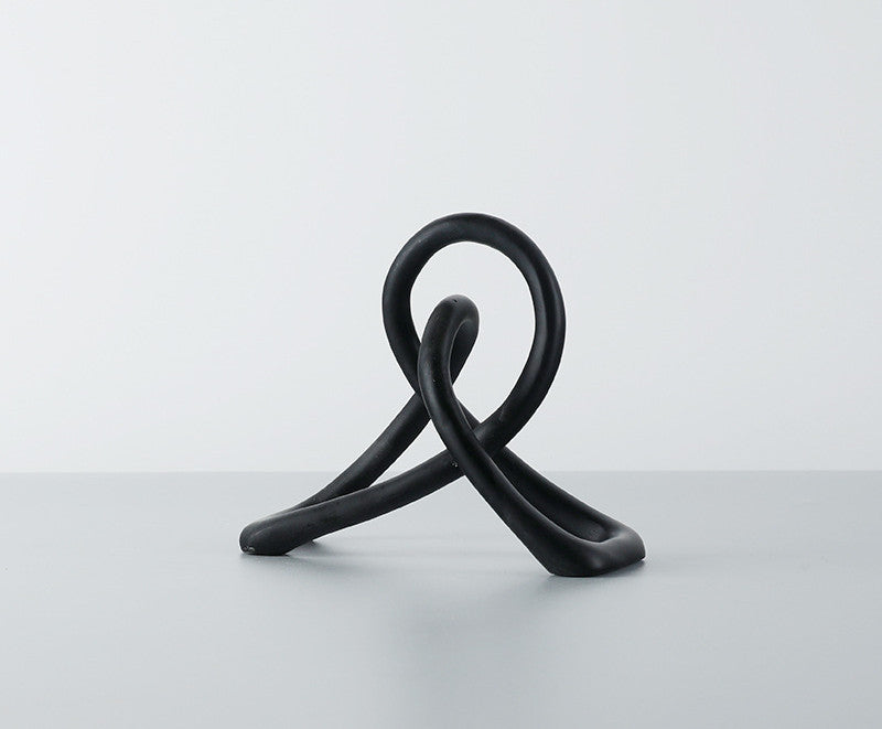 Modern Black Resin Knot Sculpture – Abstract Home Decor